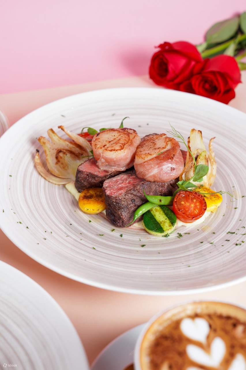 【Ưu đãi chớp nhoáng】Giovanni Pina | Bữa sáng muộn cuối tuần | Bữa tối bán tự chọn cuối tuần | Tráng miệng không giới hạn & Rượu vang đỏ Ý (Chi nhánh Central)